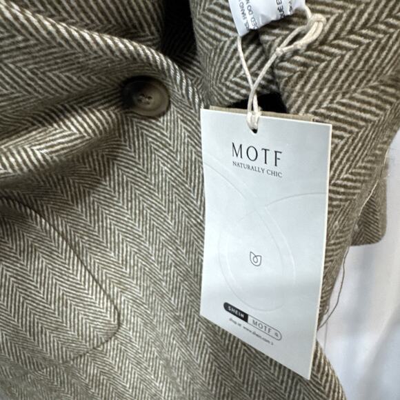 MOTF White Tweed Cropped Buttoned Blazer Sz S - Picture 2 of 7